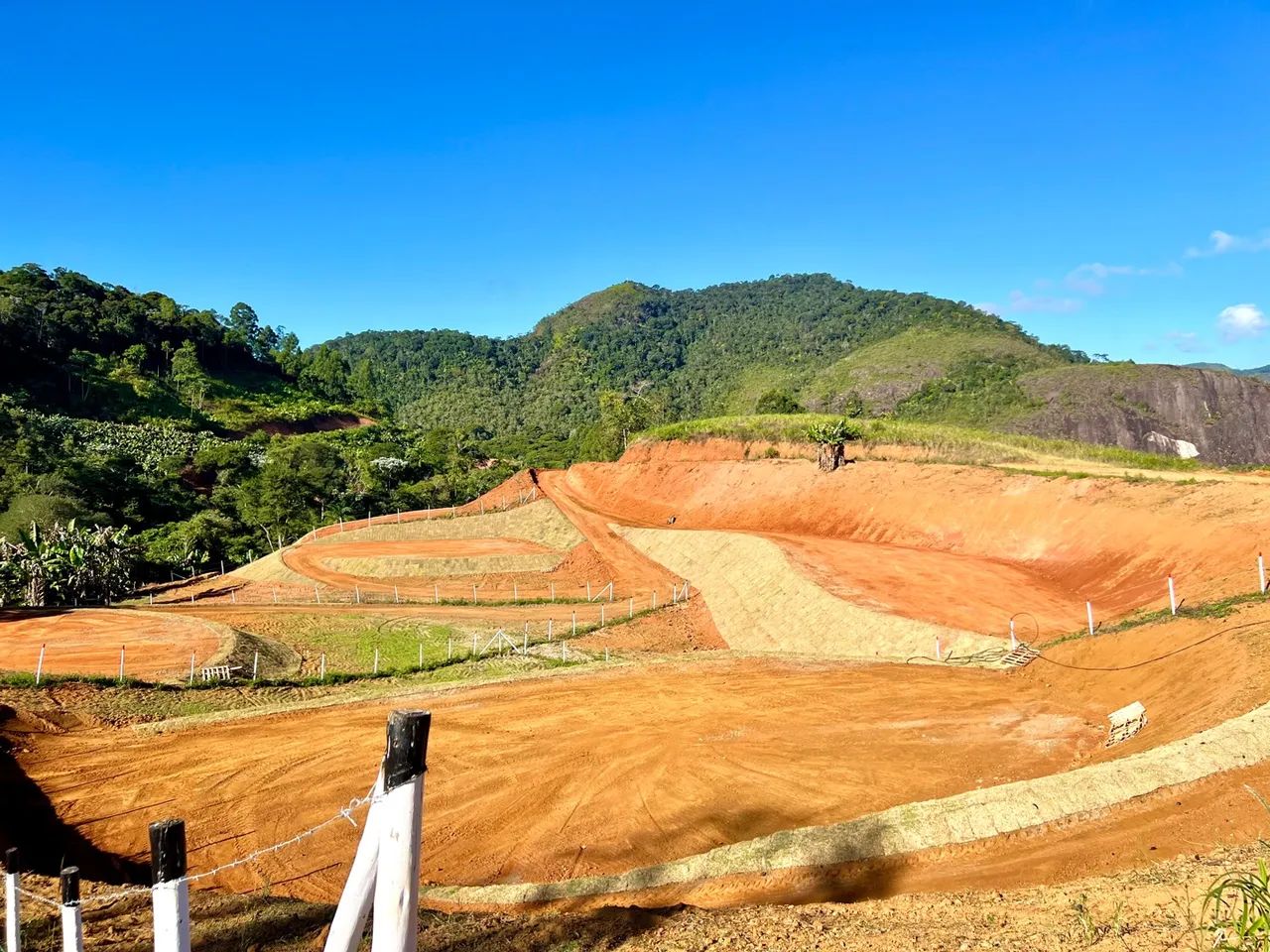Santa Teresa, lindos terrenos em condominio fechado a 2 km do asfalto - Foto 10
