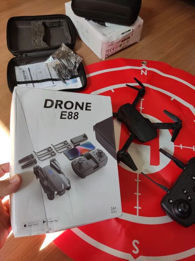 Drone E88 Pro com câmera 4k - Foto 2