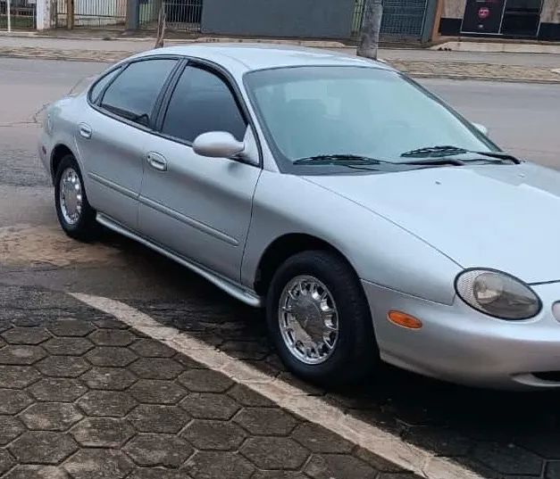 Ford Taurus  - Foto 5
