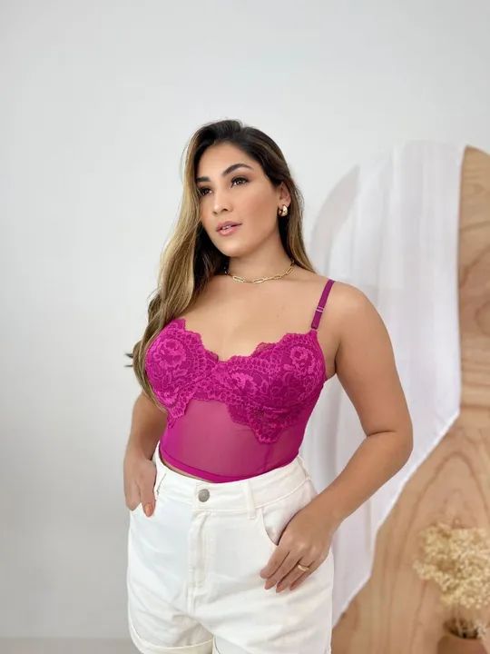 Cropped  Top de renda rosa ou preto - Foto 5