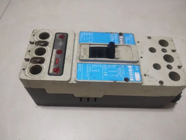 Disjuntor Cutler Hammer trifásico 250A 600VCA Jw40k - Foto 3