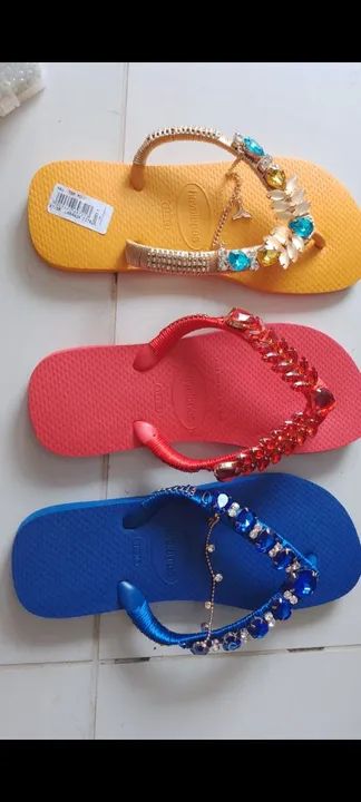 Sandálias Havaianas top Decoradas - Foto 2