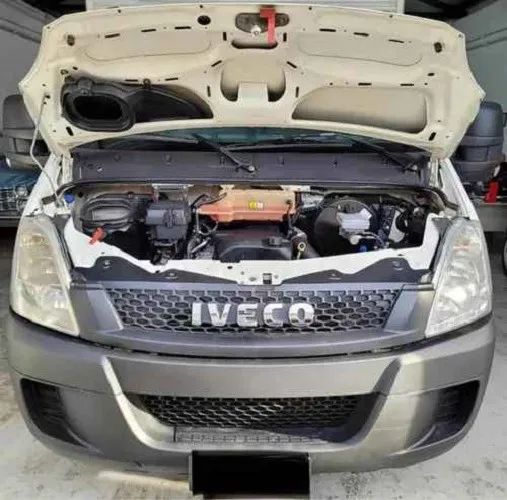 Iveco Daily 35s14 ano 2015 bau seco - Foto 6