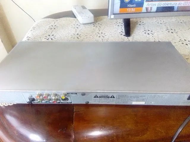 sony dvd player DVP-NS53P + alguns dvds 80 reais retirando  - Foto 3