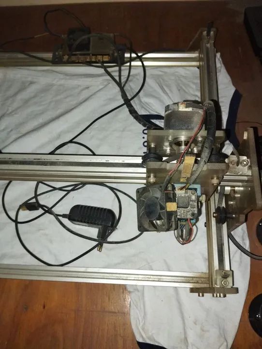 Vendo máquina de corte a laser com defeito  - Foto 4