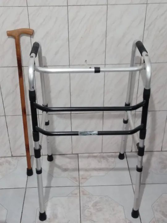 Cadeira de rodas bengala andador  - Foto 5