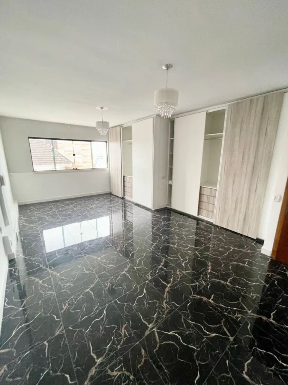 Sobrado para Locação em Curitiba, Bairro Alto, 3 dormitórios, 3 suítes, 4 banheiros, 5 vag