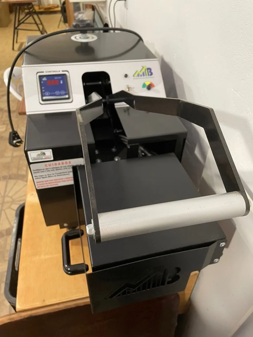 Impressora Transfer Giro Laser - Não utilizada.