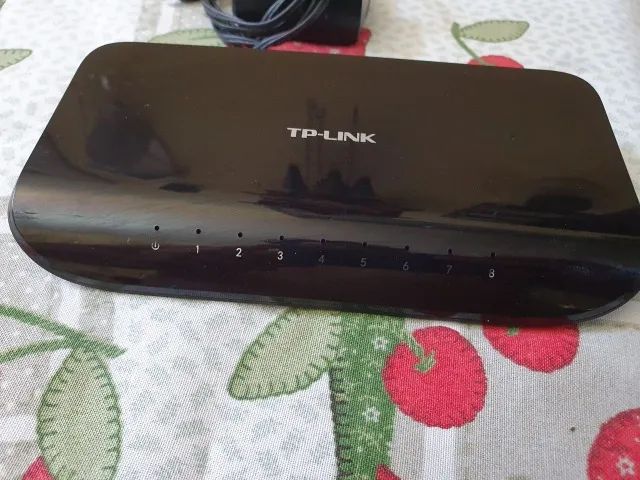 Switch TP-Link de 8 Portas Gigabit TL-SG1008D - Foto 2