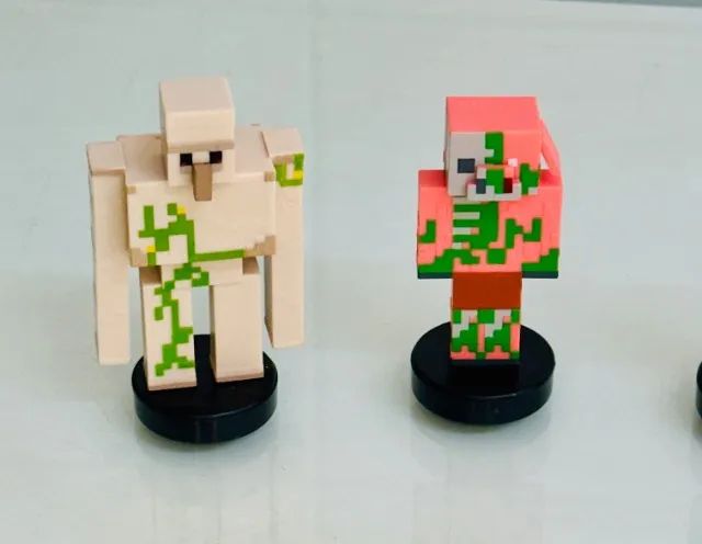 Minecraft - 4 minifiguras com carimbo importado - Foto 2
