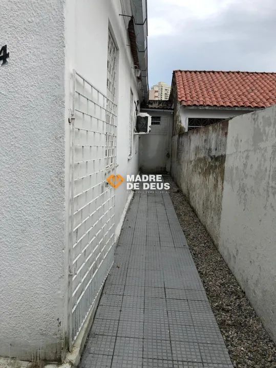 BELA CASA - ESTILO COLONIAL, MUITO BEM PRESERVADA, EXCELENTE MORADIA, OU PARA COMERCIO, LO - Foto 4