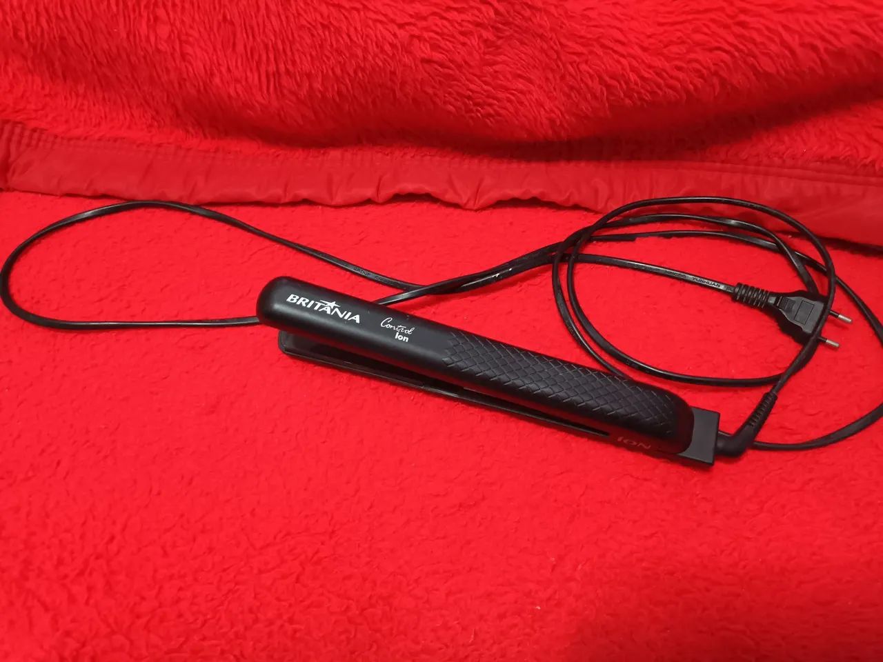 Prancha de Cabelo Britânia Control Ion