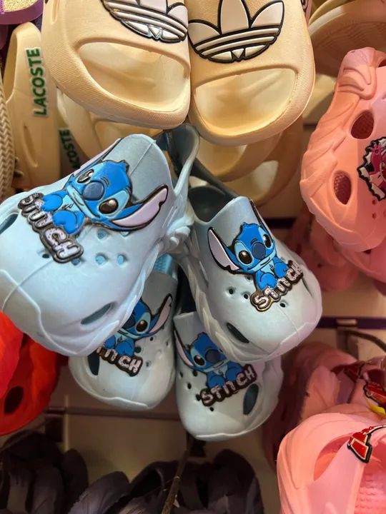 Sandália Infantil Crocs Desenho - Foto 2
