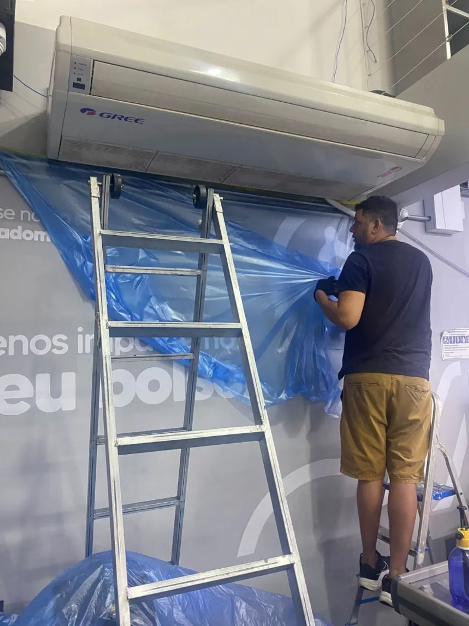 Concerto de geladeira e ar condicionado e máquina de lavar
