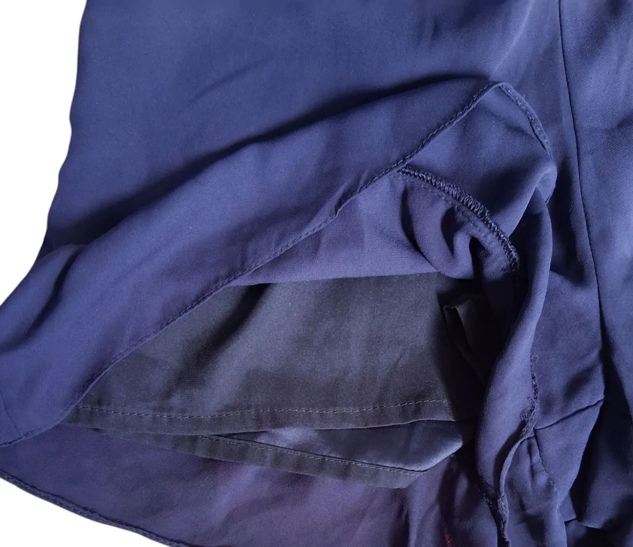 Macacão feminino azul com detalhes em babado - Foto 4