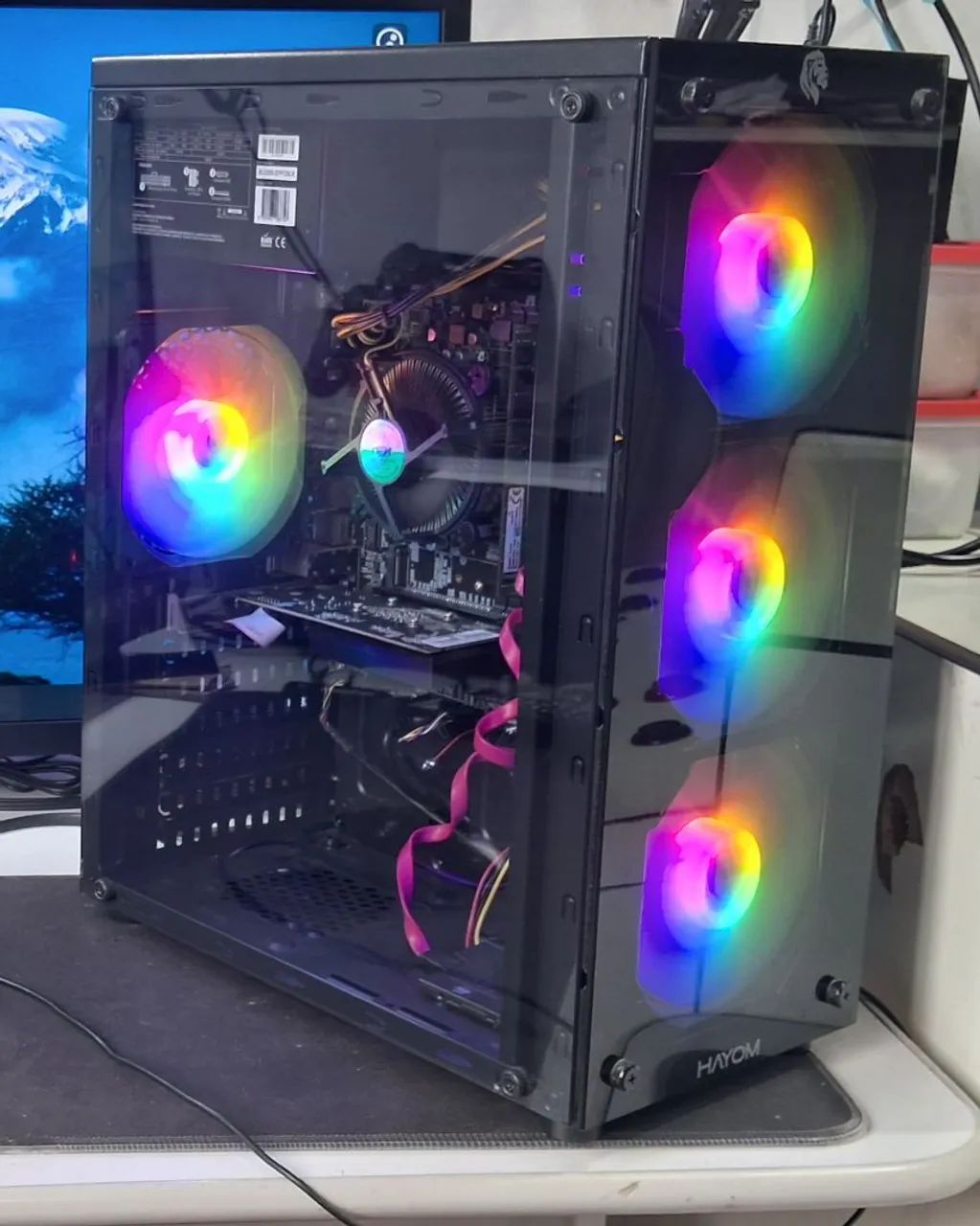 Computer64318046046339123