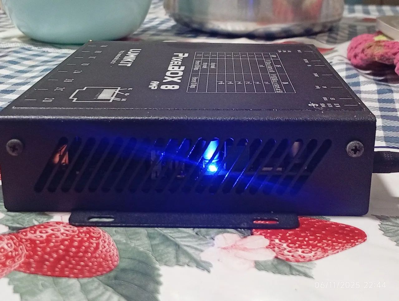 LUMIKIT  - PIXELBOX 8AMP64318475891202120