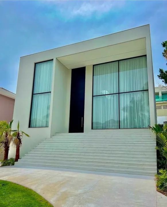 Casa Moderna com Design Contemporâneo no Jardim botânico