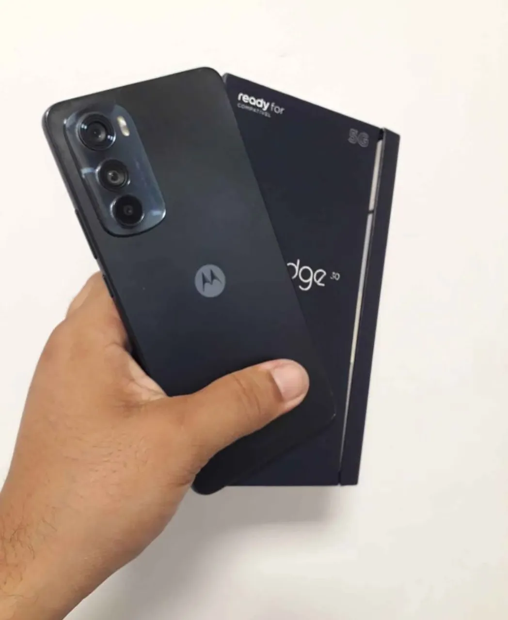 EDGE 30 256GB e 8 de RAM COMPLETO