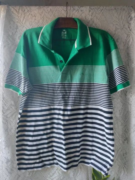 Camiseta Polo Verde e Branca Listrada