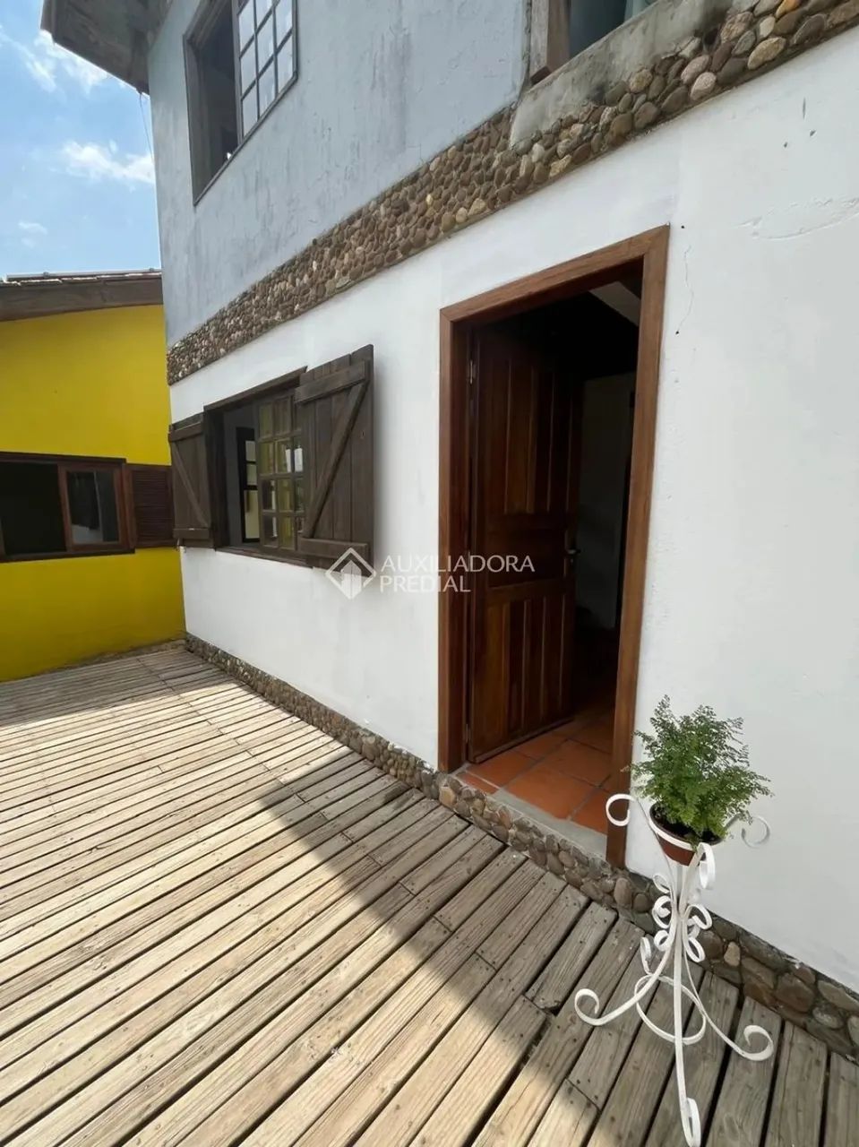 3 flats para locação anual