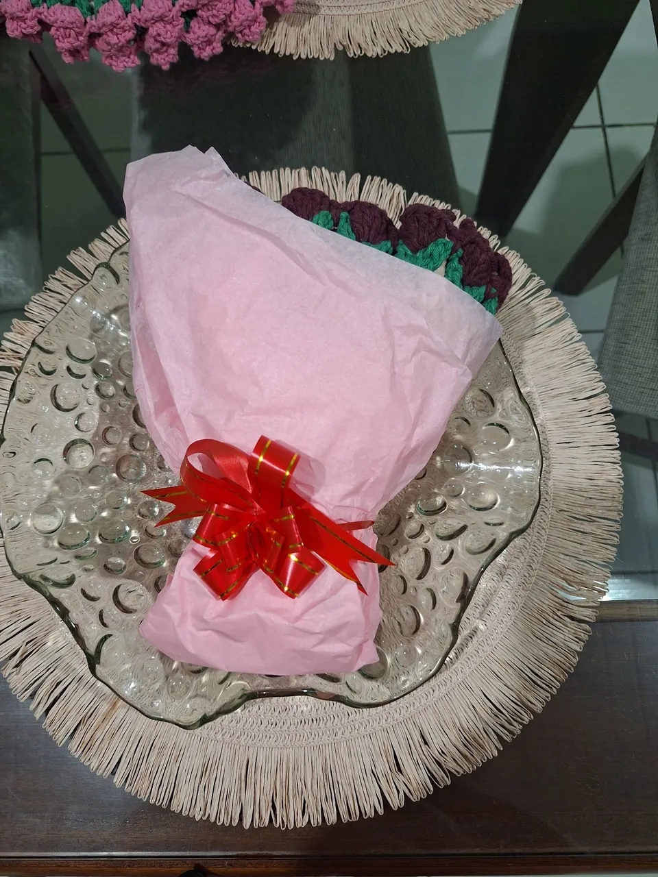 Buquê de flores de crochê artesanal