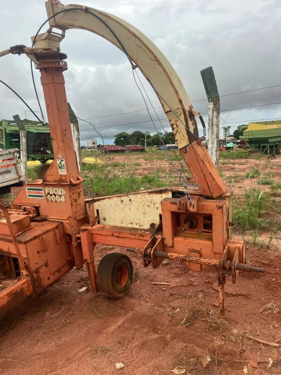 Ensiladeira pecus 9004 nogueira 