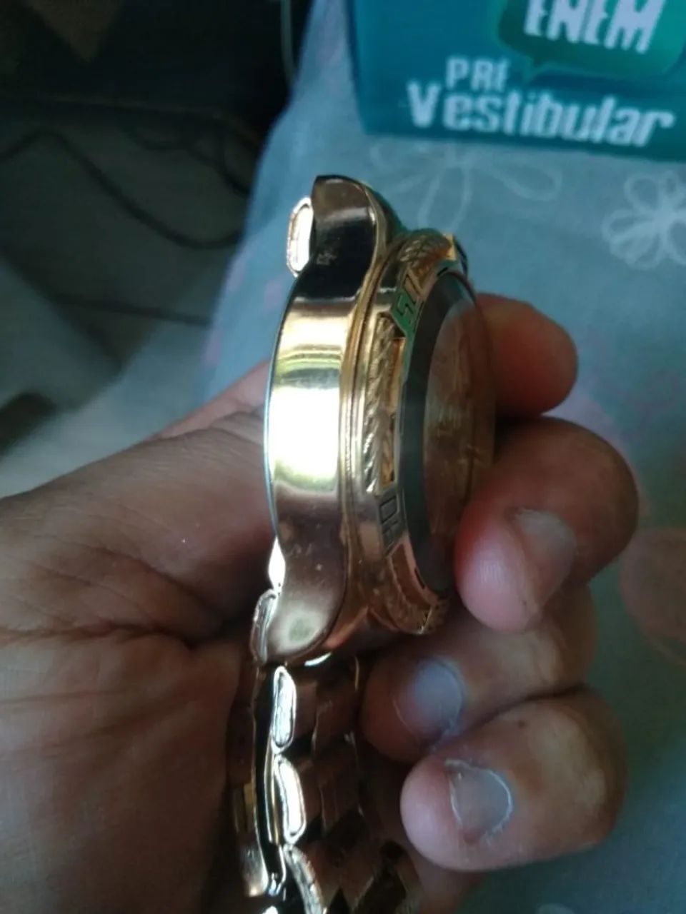 Relógio estiloso funcionando muito novo - Foto 5