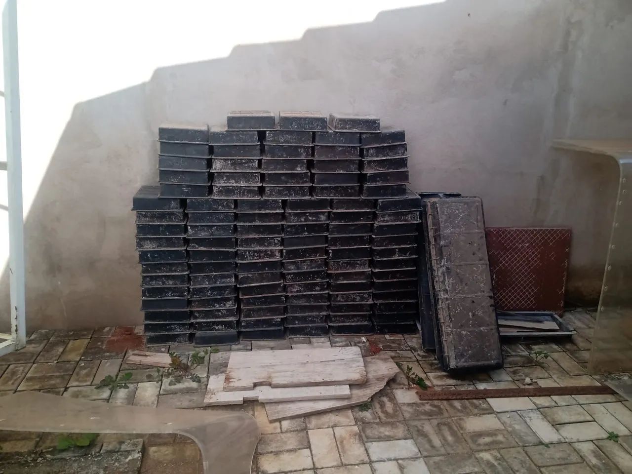 Formas para fabricação de bloquetes