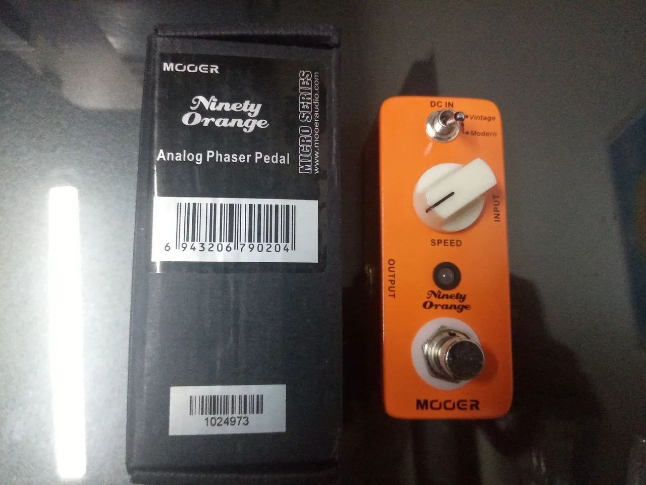 Pedal de Phaser Mooer Ninety Orange