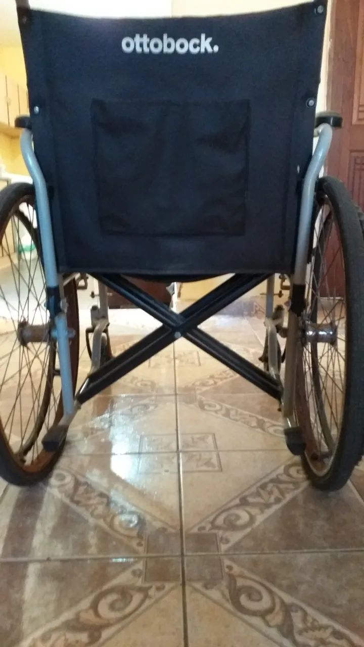 Cadeira de rodas - Foto 3