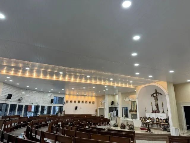 FORRO PVC BRANCO E AMADEIRADO - Foto 2