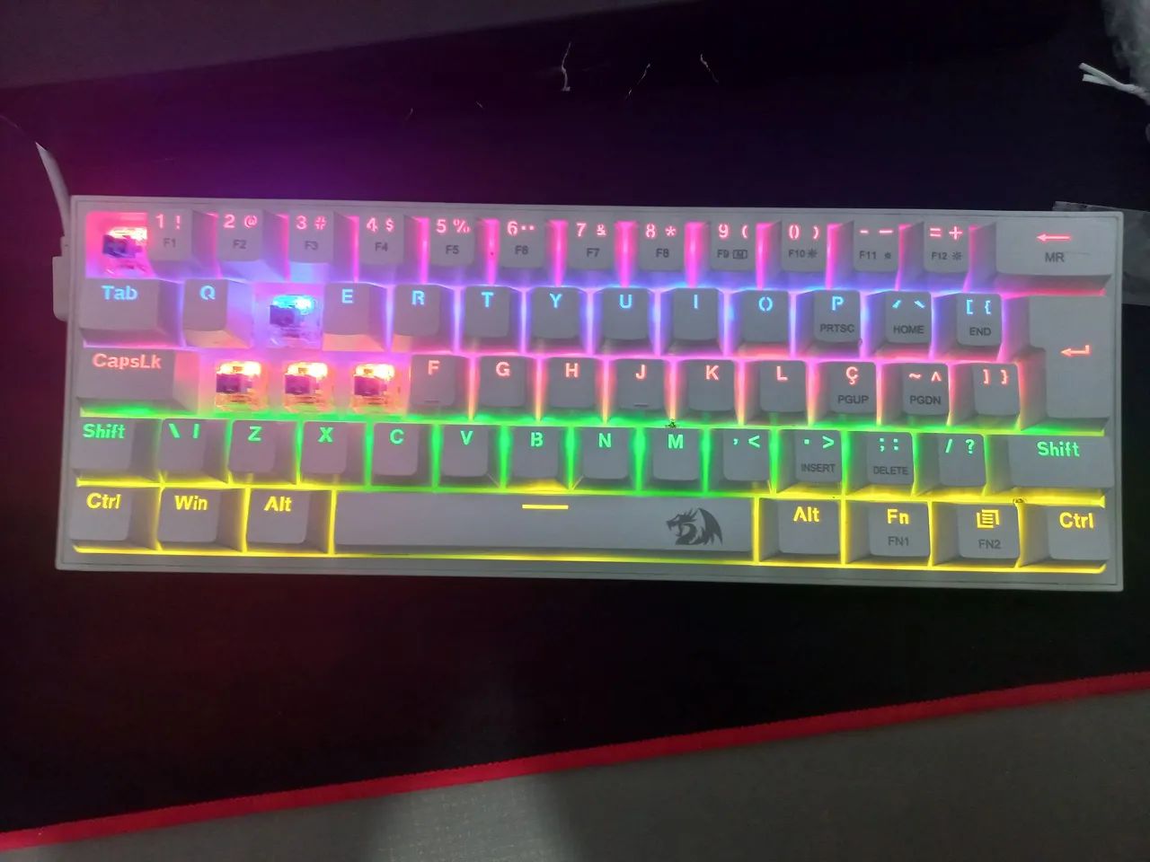 Teclado Redragon Fizz k617  - Foto 4