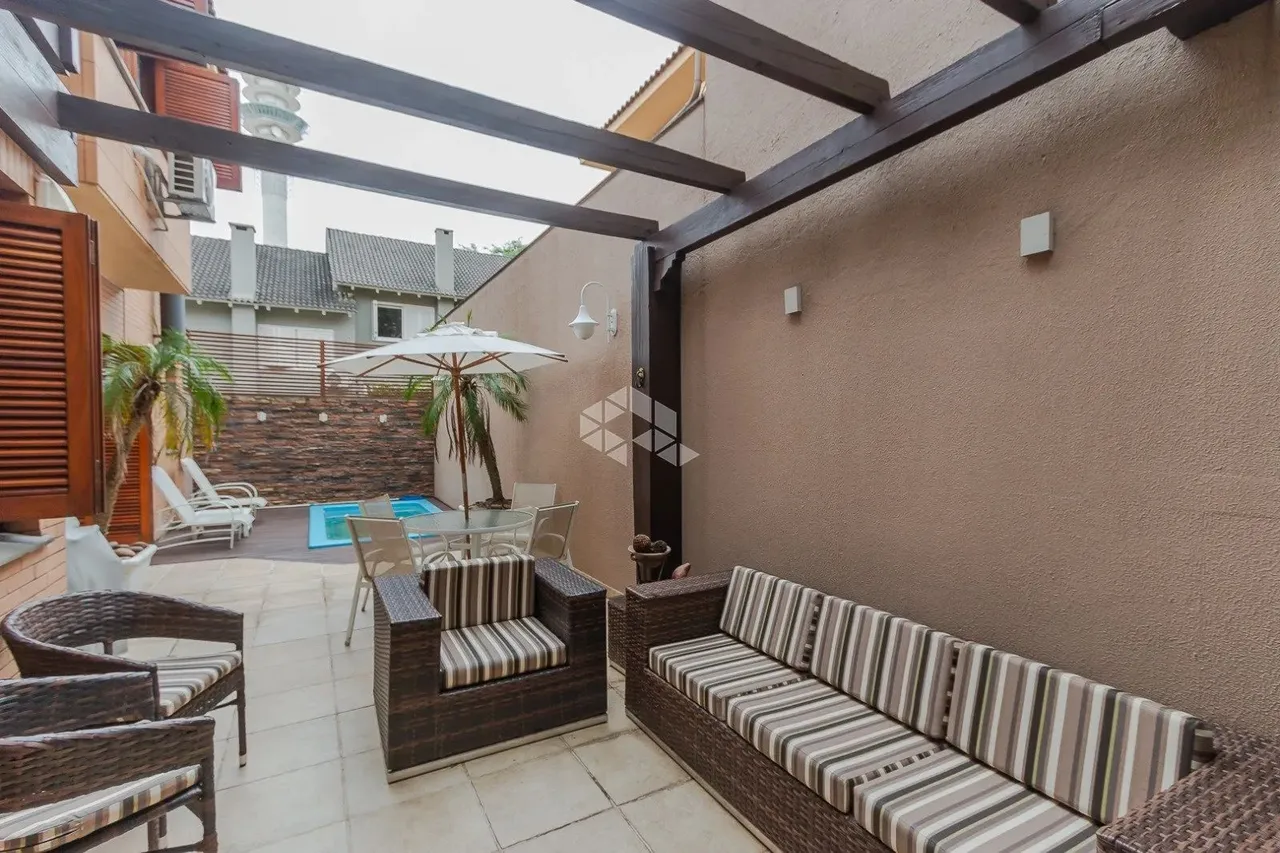 Casa 4 quartos, 4 vagas, Bairro Santa Tereza - Porto Alegre - RS