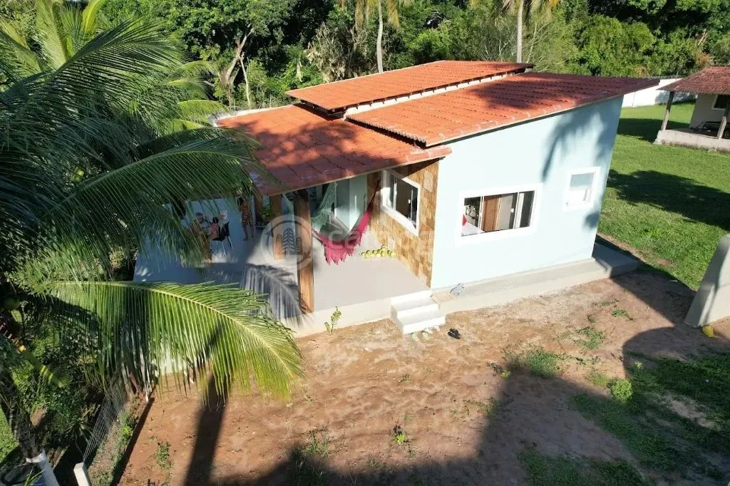 Casa em Condomínio Fechado, à beira da Lagoa do Bonfim