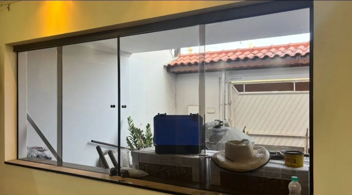 Vende-se janela blindex 