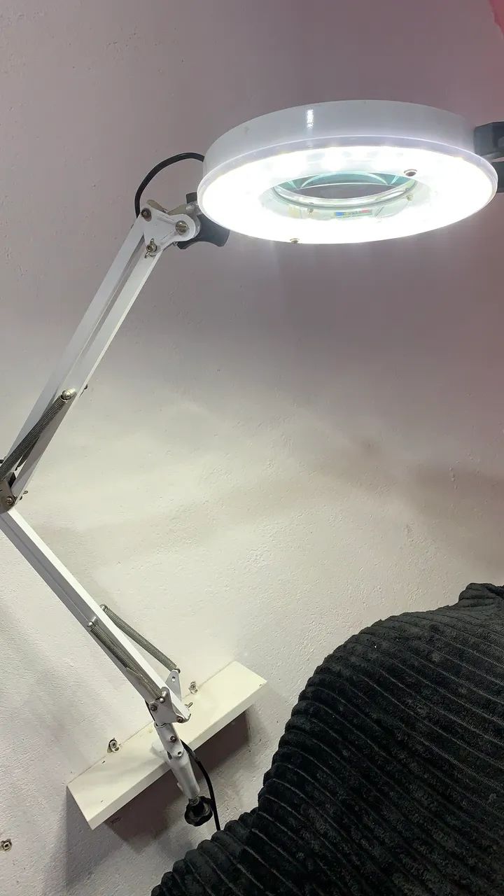 Lupa articulada de mesa - Foto 2