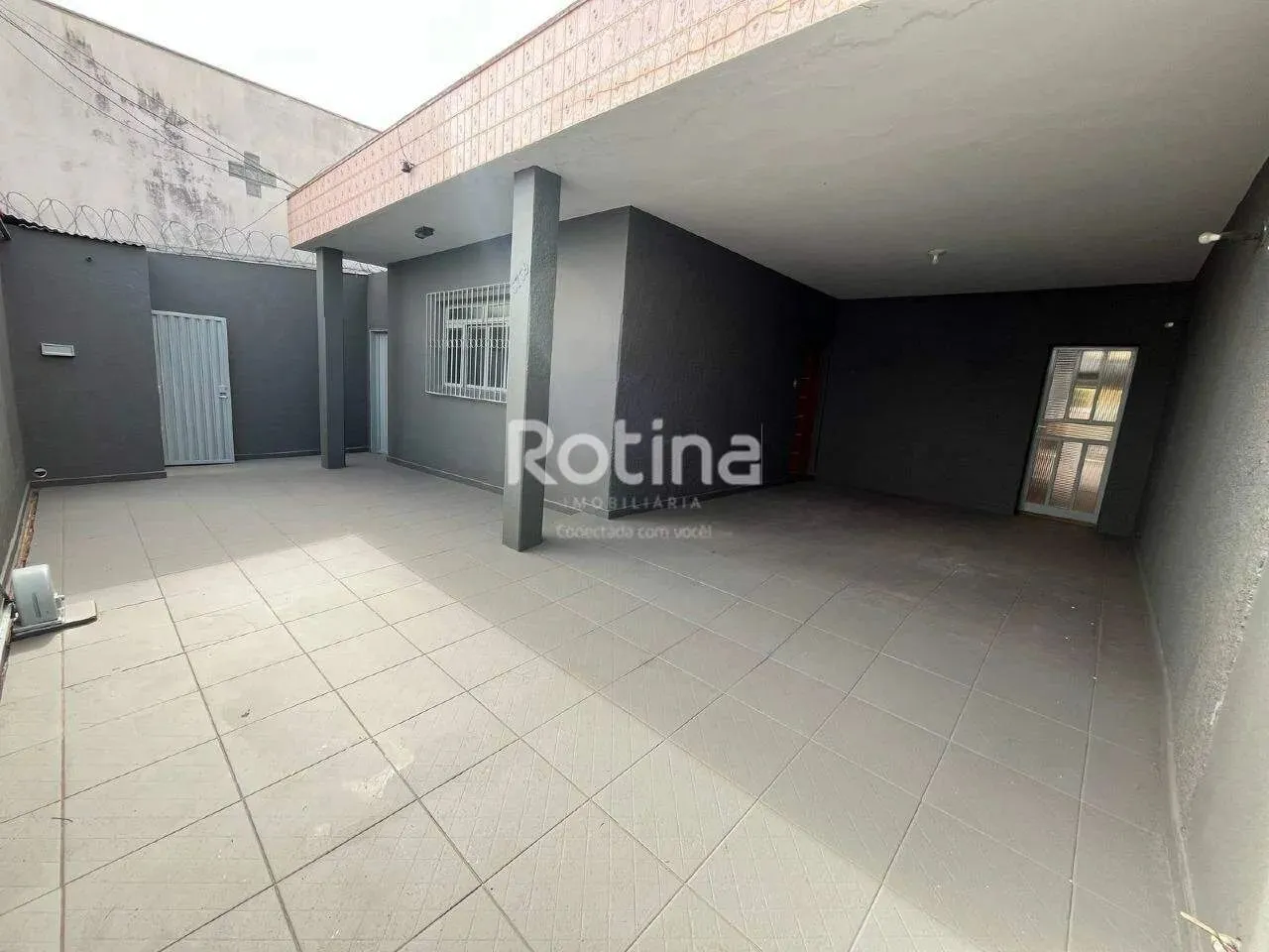 Casa para alugar, 2 quartos, Custódio Pereira - Uberlândia/MG - Rotina Imobiliária