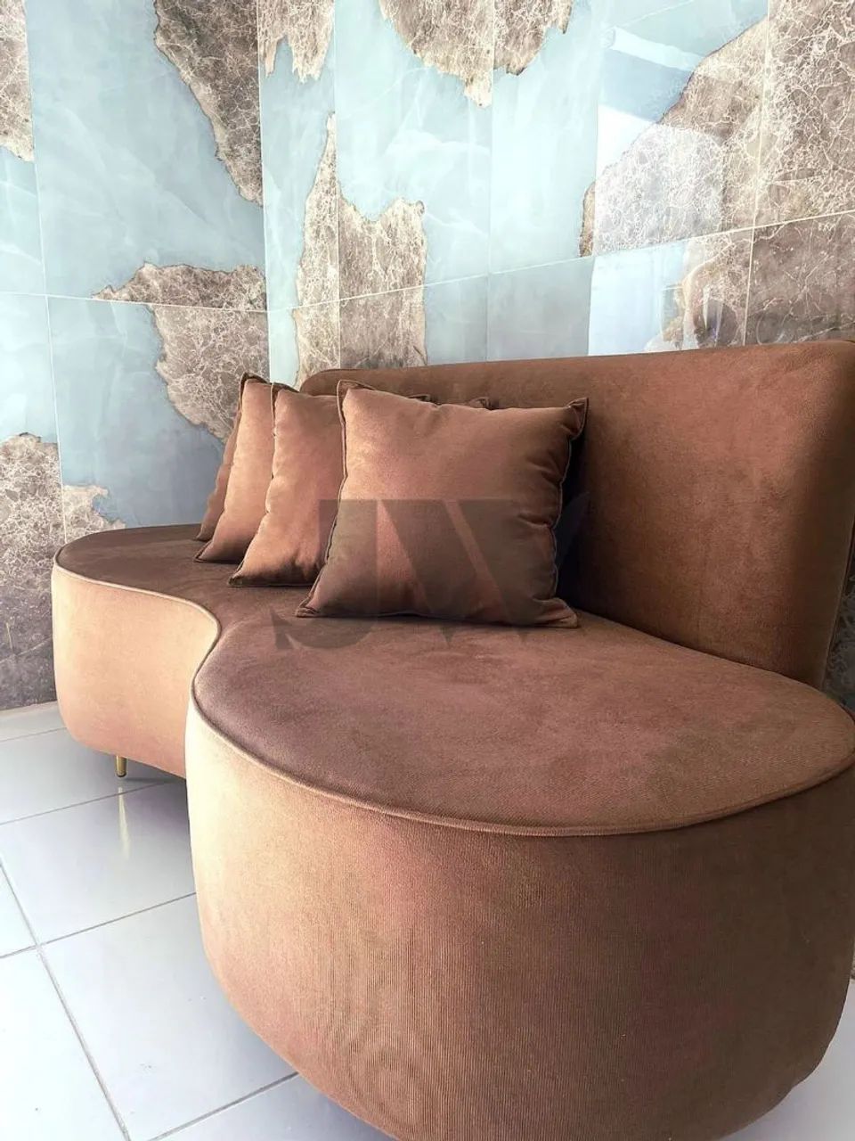 Sofá Curvo Sob Medida - Design Sofisticado e Super Confortável!