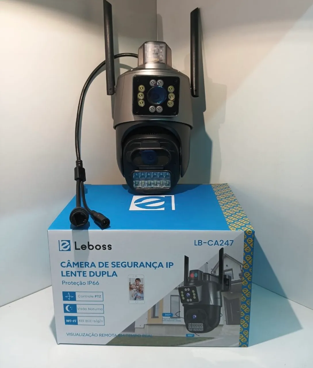 Câmera de Segurança IP Lente Dupla Leboss LB-CA247 - Visão Noturna