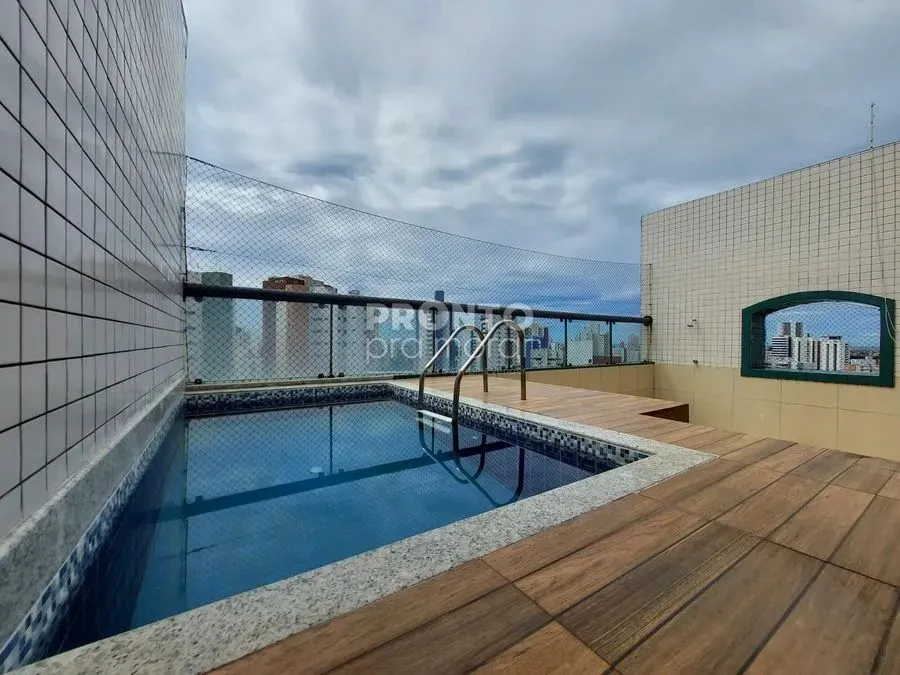 Espaçoso Apartamento Duplex no Espinheiro 341m² com Piscina Privativa e 3 Vagas!