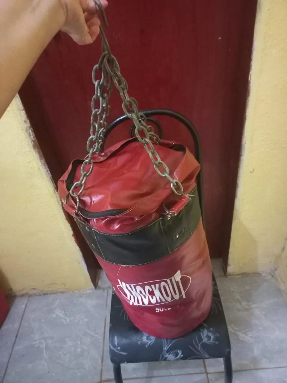 Vendo saco de pancada knockout de 50 cm. VALOR NEGOCIÁVEL, SOU DE CAETES I, ABREU E LIMA  - Foto 3