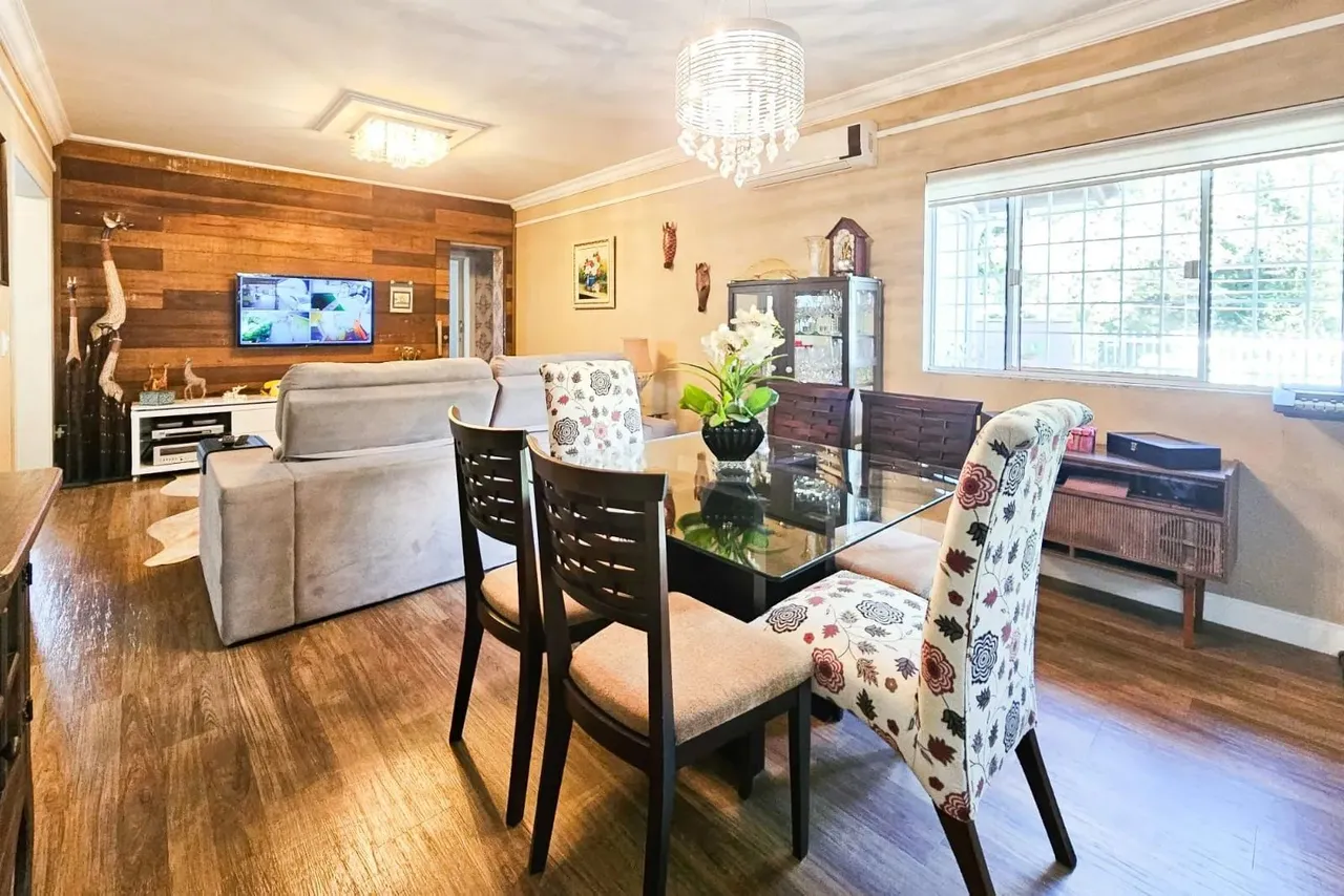 Casa plana, próximo a Ailos, com 2 suítes à venda, 143 m² por R$ 1.100.000 - Velha - Blume