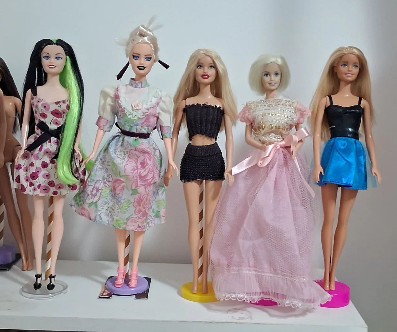 Lote barbie e generica usadas 