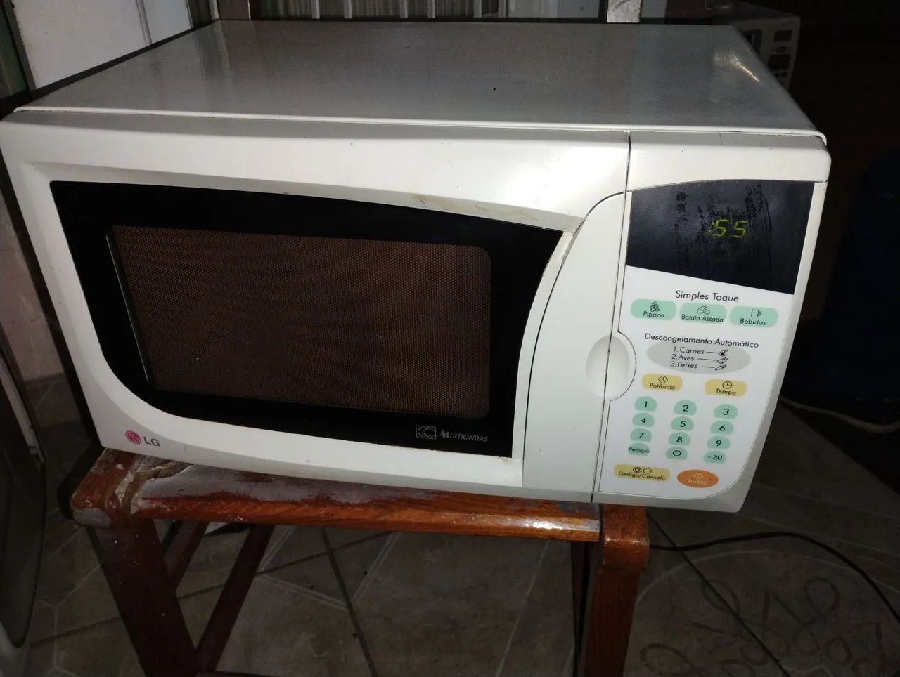 Micro-ondas LG 20 Litros 110V com diversas funções