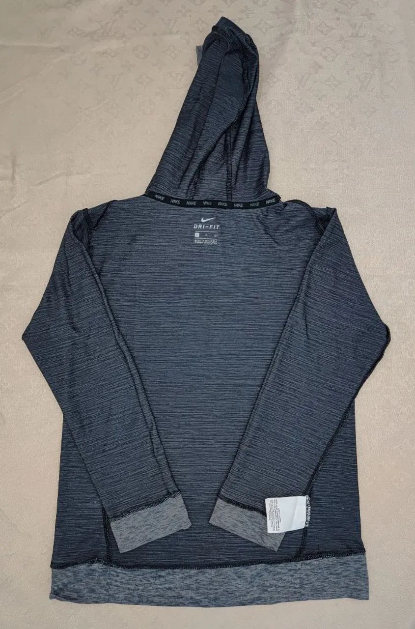 Blusa com Capuz Infantil Nike - Foto 6