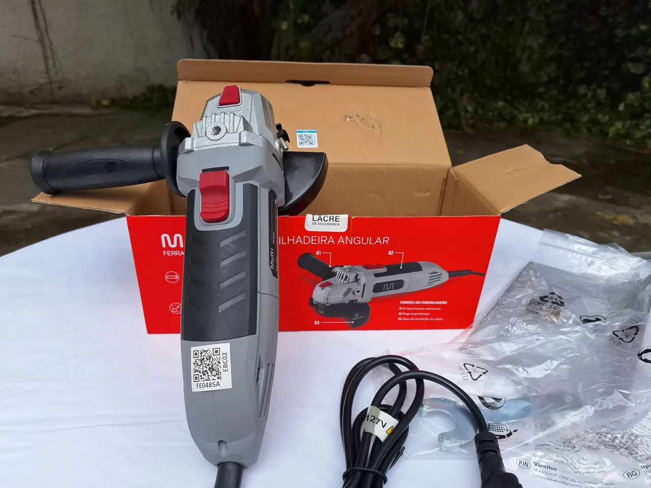 Esmerilhadeira angular Multi, 700w, 127v, 12.000rpm, 1 ano de garantia.  - Foto 3