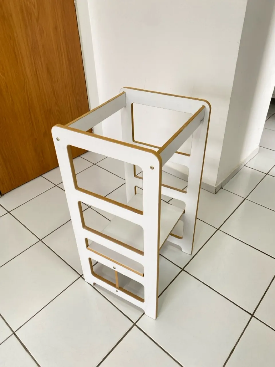 Torre de aprendizagem Montessori