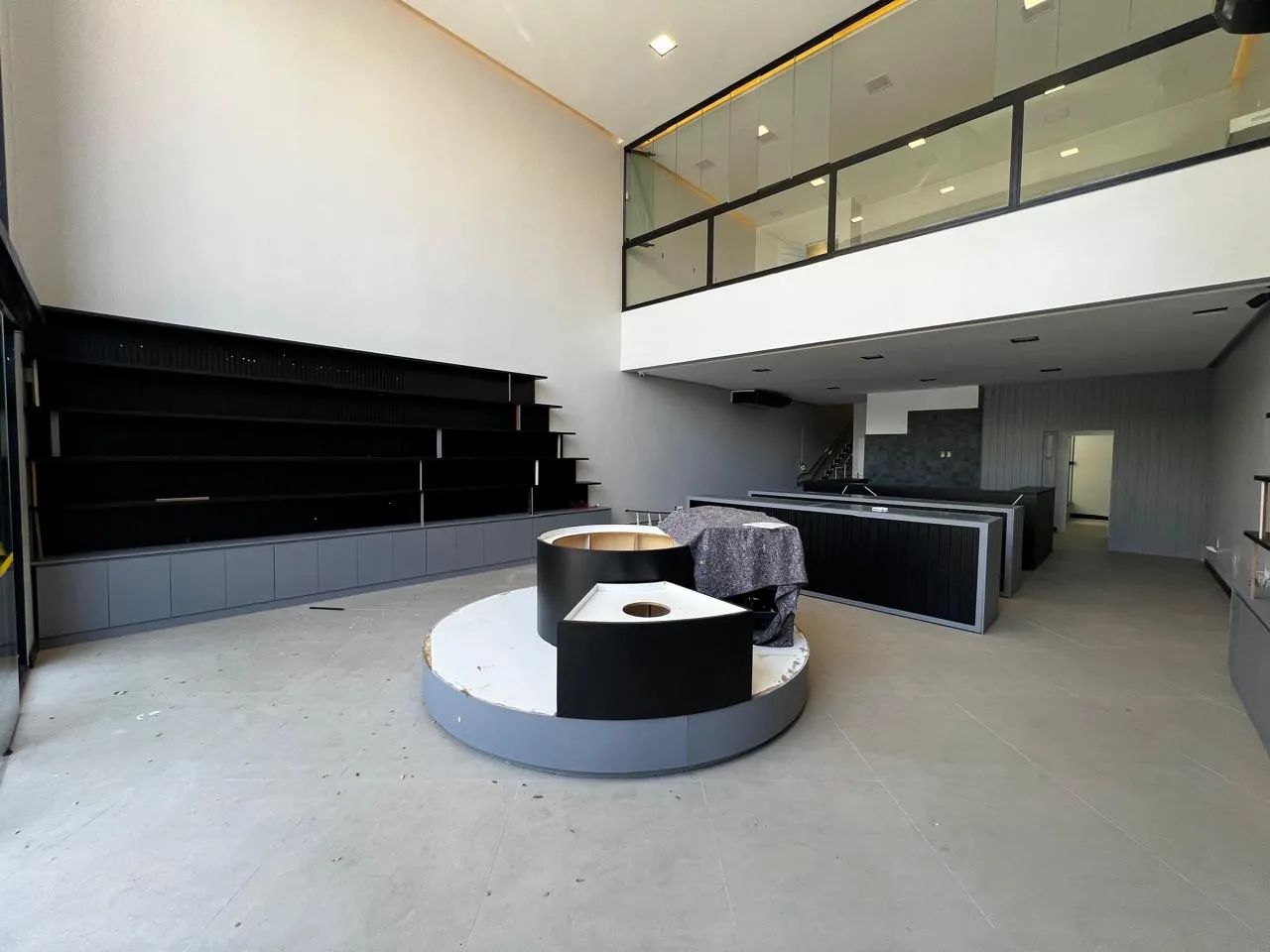 Vendo Prédio comercial bairro 13 de julho  - Foto 2