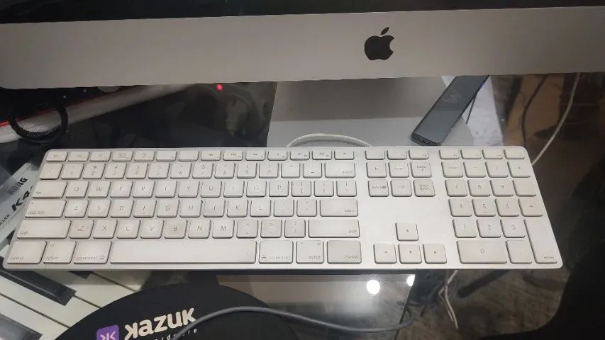 Apple iMac "Core i7" 2.8 GHZ 27 Polegadas 2(late 2009)64739261545730122